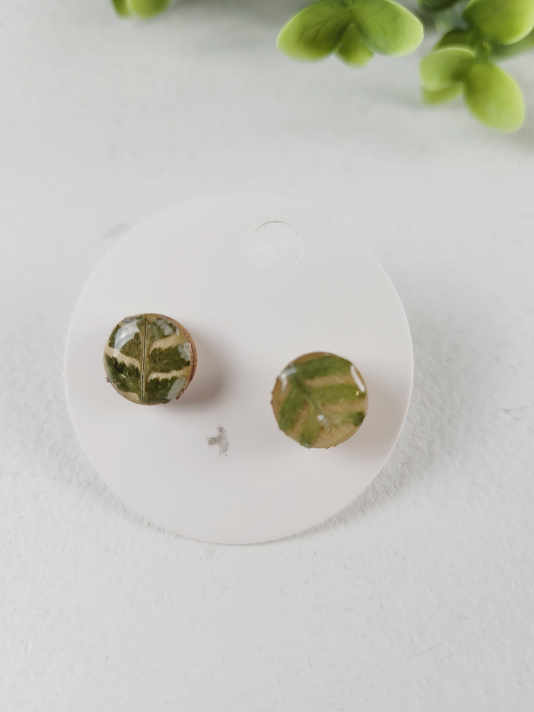 Little Pretty Designs, Pressed Flower Earrings