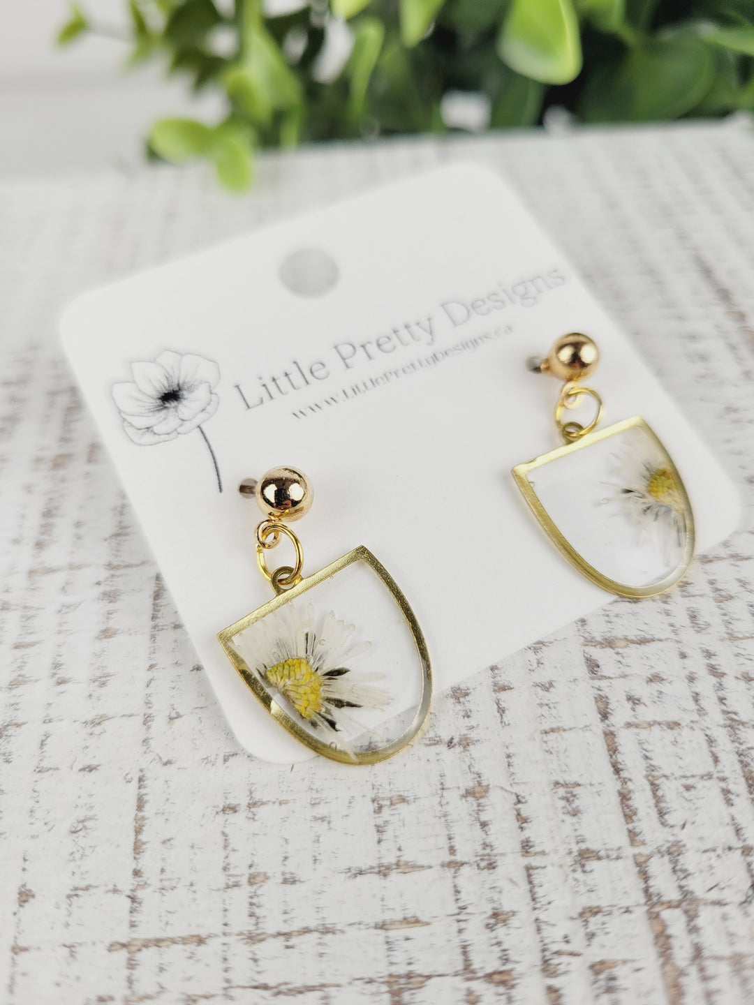Little Pretty Designs, Pressed Flower Earrings