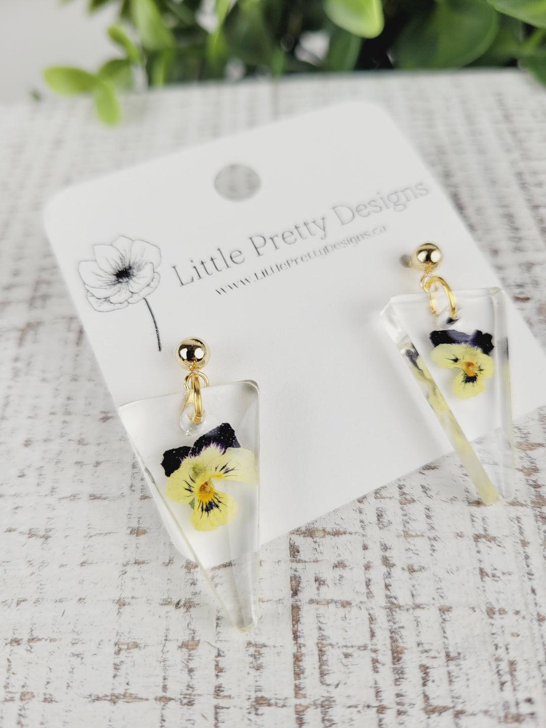 Little Pretty Designs, Pressed Flower Earrings