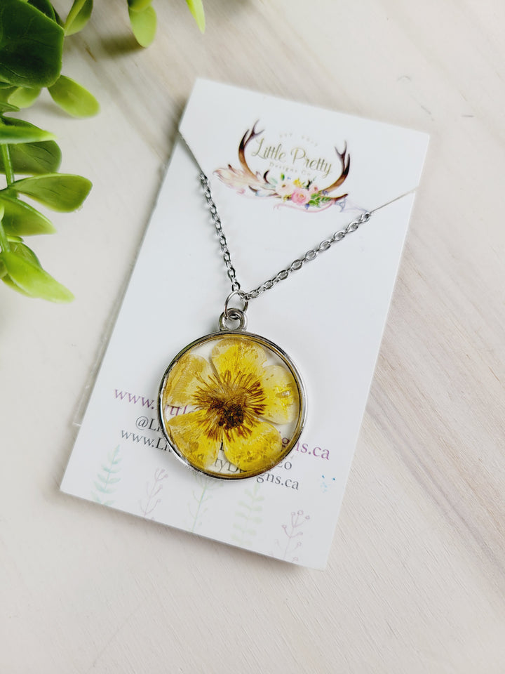 Little Pretty Designs, Pressed Flower Necklaces, Assorted Framed