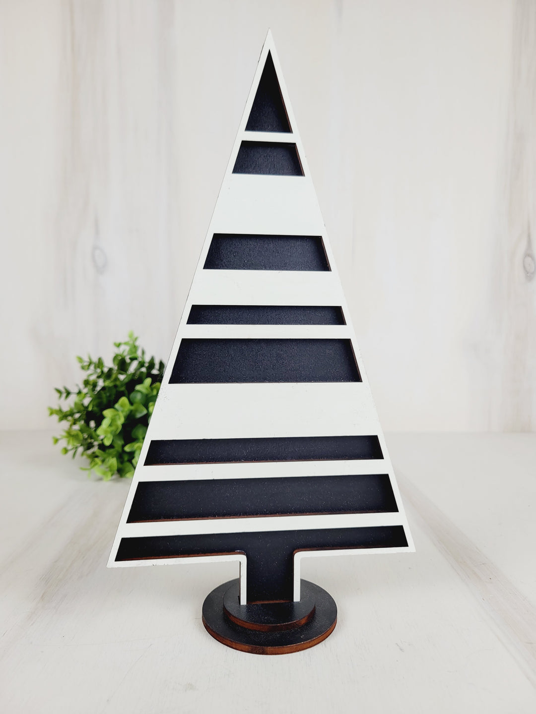 Rough Cut Dezigns, Wooden Christmas Trees