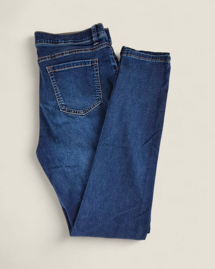 Pre-Loved Denver Hayes Mid Rise Jeggings Ladies Size 14/32 | Betty’s Marketplace