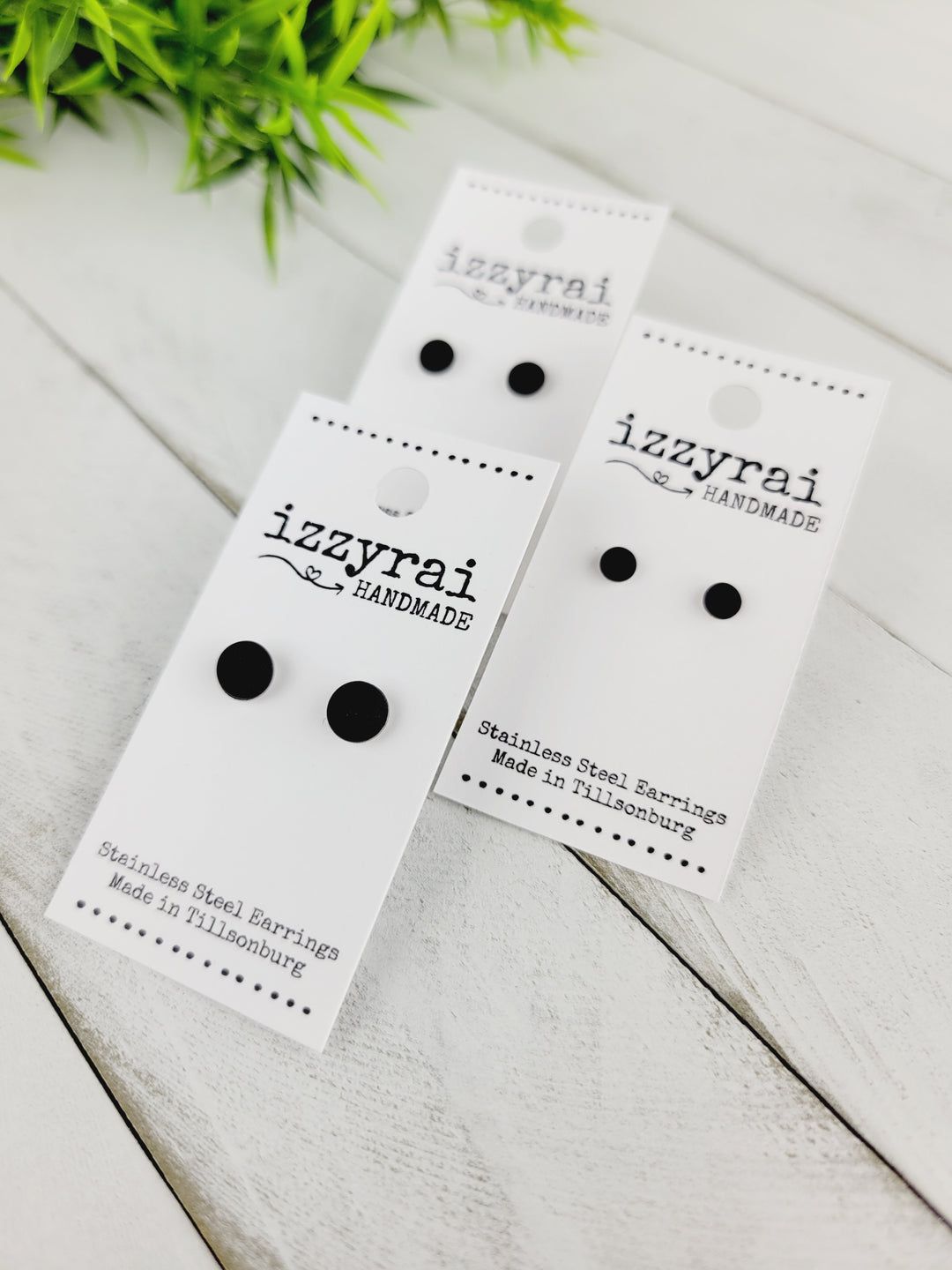 Izzyrai Handmade, Matte Finish Stud Earrings